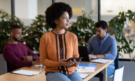 Tegen deze 5 issues lopen werkende vrouwen aan